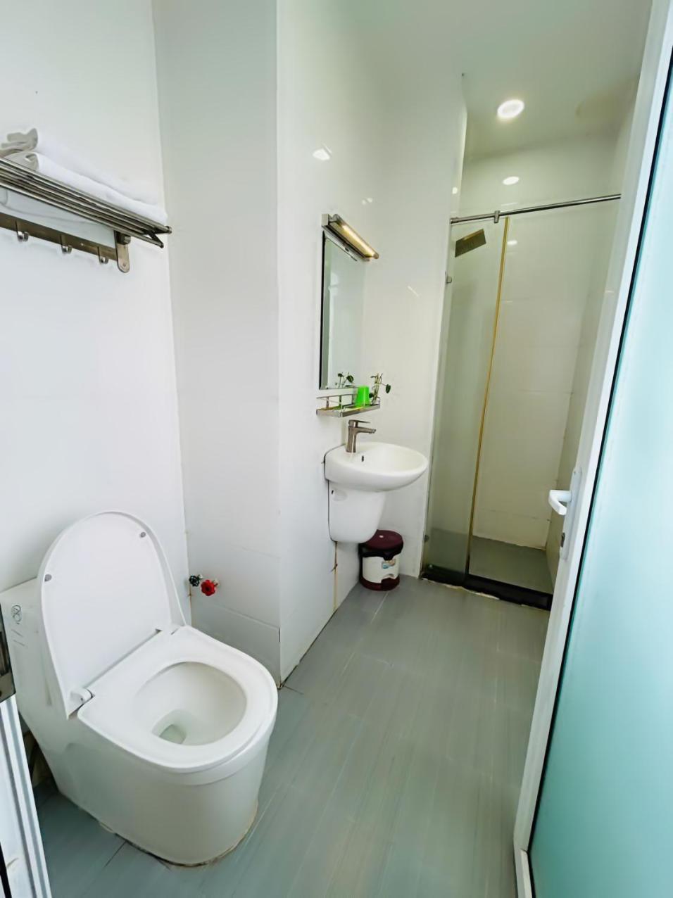 Ngoi Sao Nho Hotel Хошимин Екстериор снимка